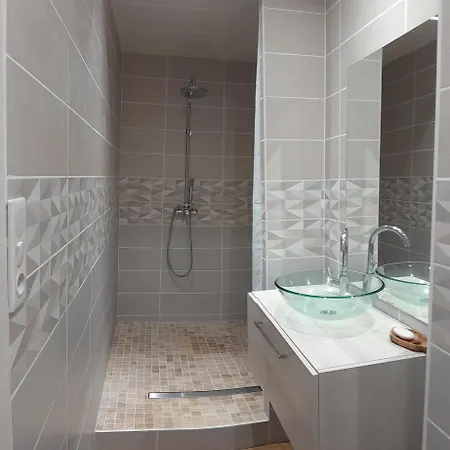 Apartman Canopee Saint-Nabord